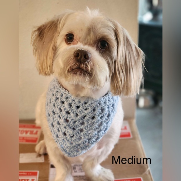 Crochet Pet Bandana With Matching Bag Holder Size Medium / Large - Picture 14 of 14